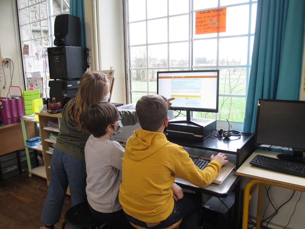 enfants de saint-maden en informatique
